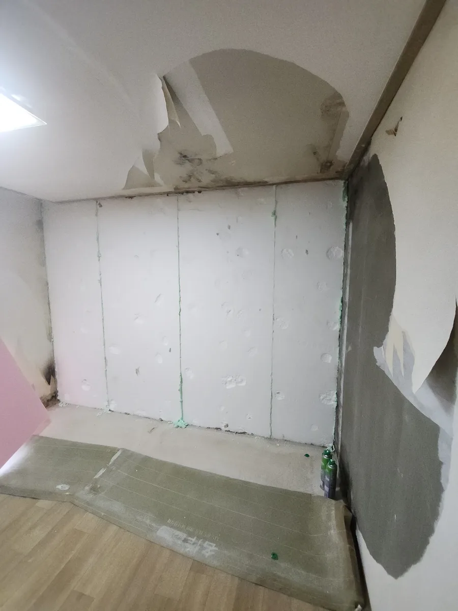 서울 은평구 작은방 곰팡이 벽면 철거 및 2중 단열시공 현장 사진